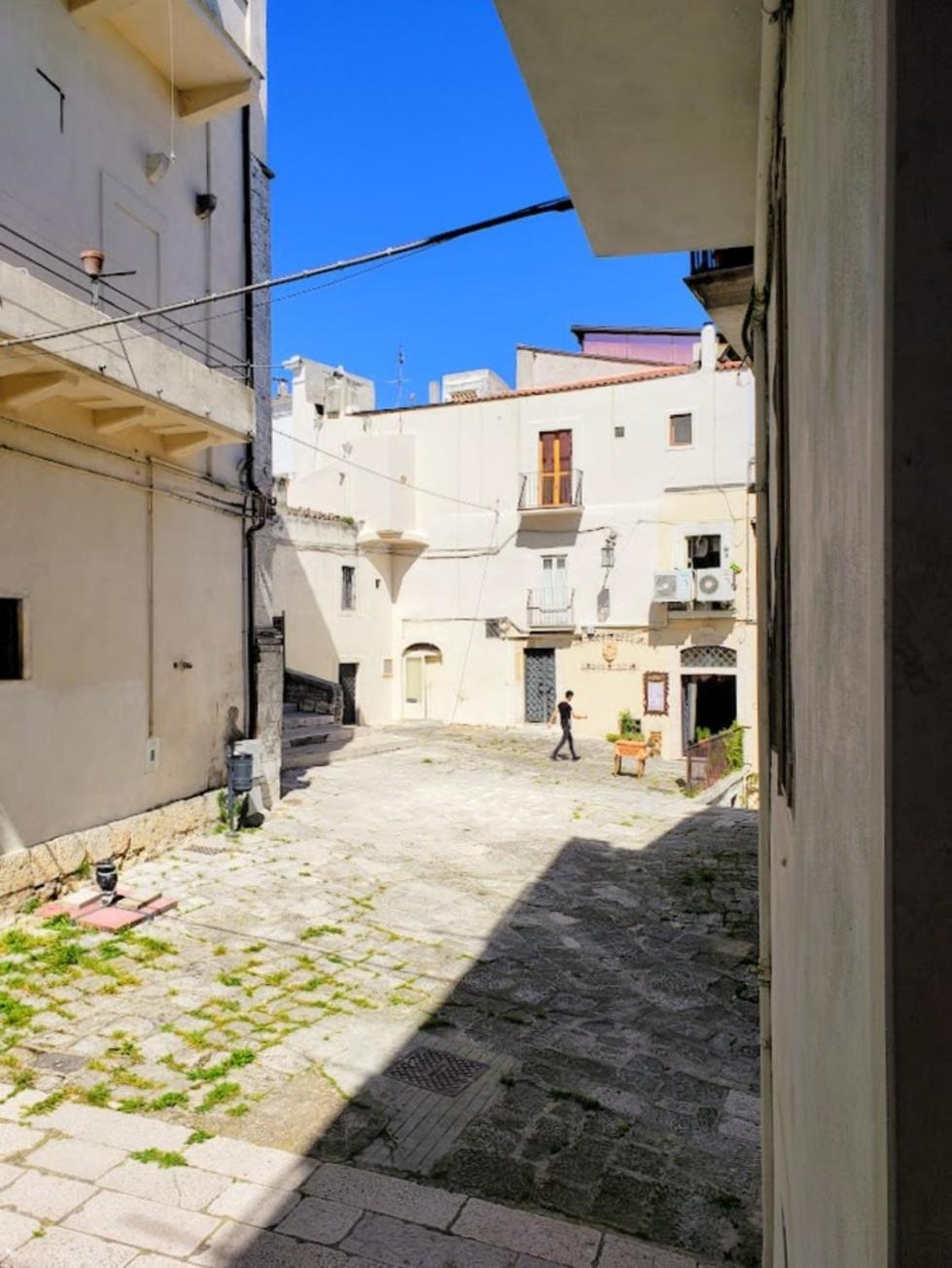 Suite Rotari - Affitti Brevi Italia Monte SantʼAngelo Dış mekan fotoğraf