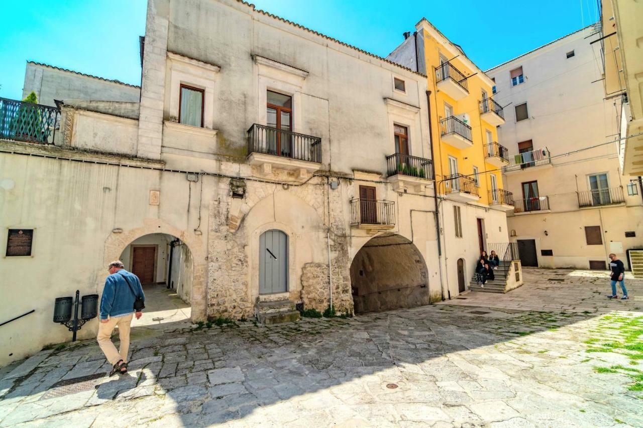 Suite Rotari - Affitti Brevi Italia Monte SantʼAngelo Dış mekan fotoğraf